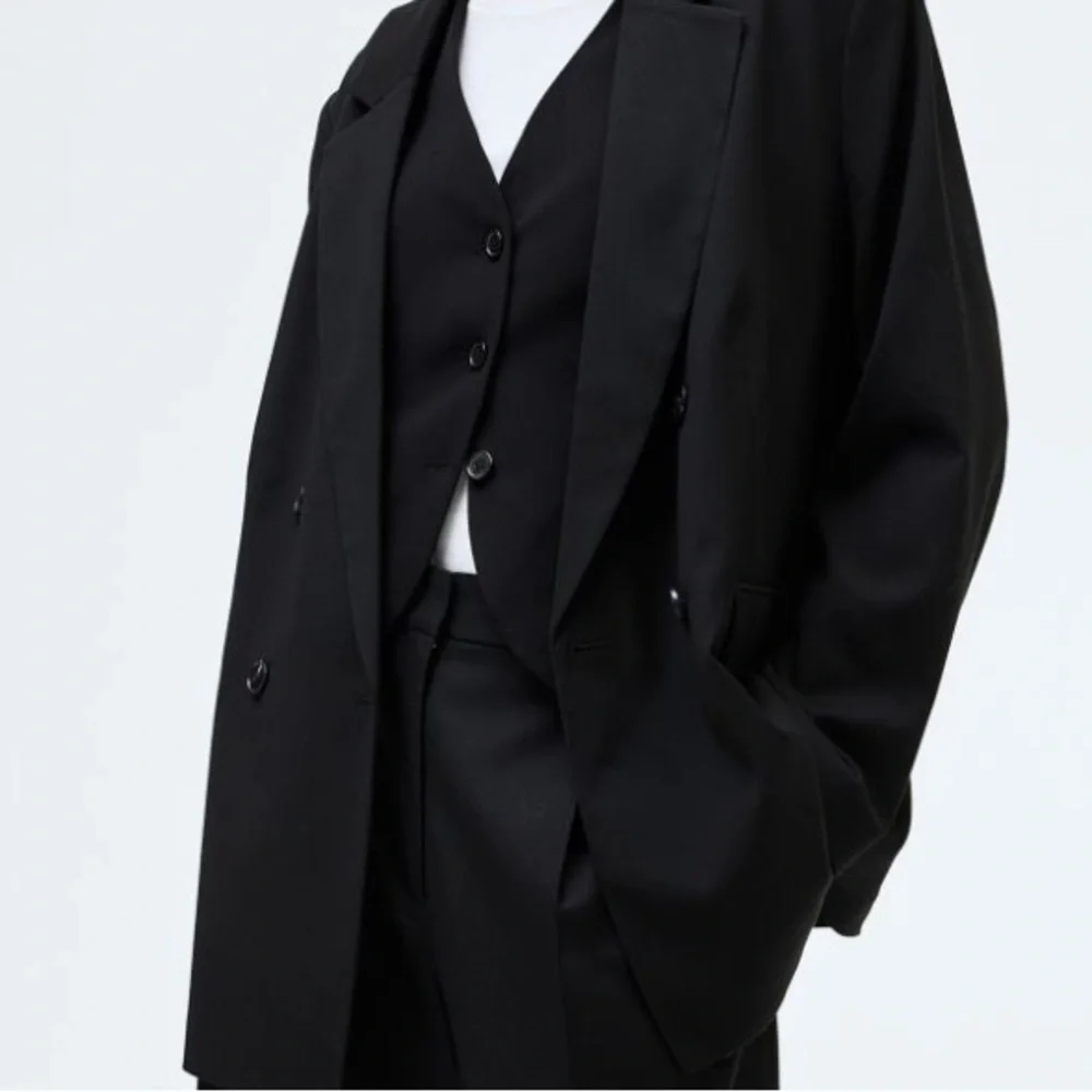 Must Go‼️ NWOT H&M Tailored Suit Vest. Read Description Below Carefully 👇 - Picture 6 of 6